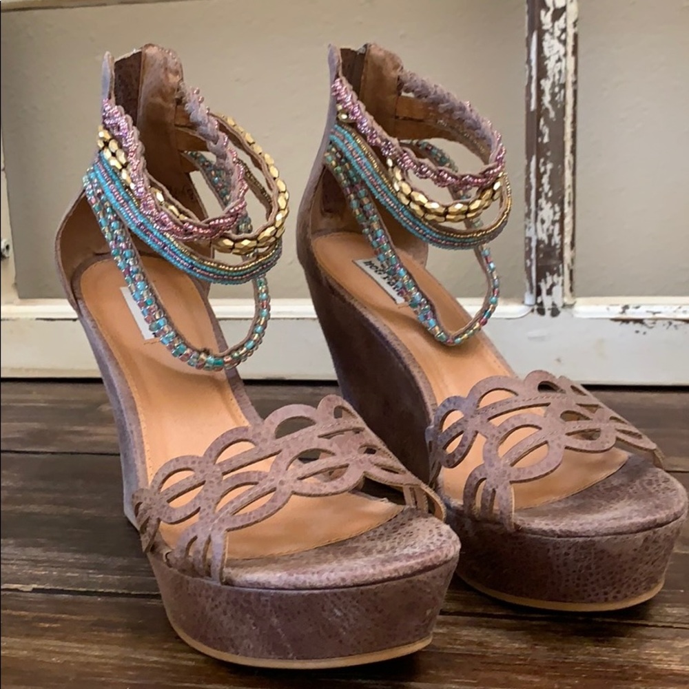 Not Rated Spring Fling wedge sandals
